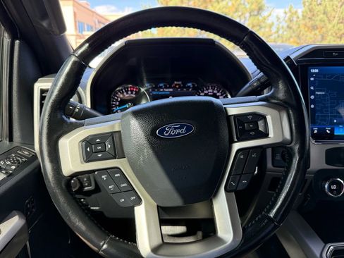 Used 2022 Ford F350 Lariat w/ FX4 Off-Road Package image 32