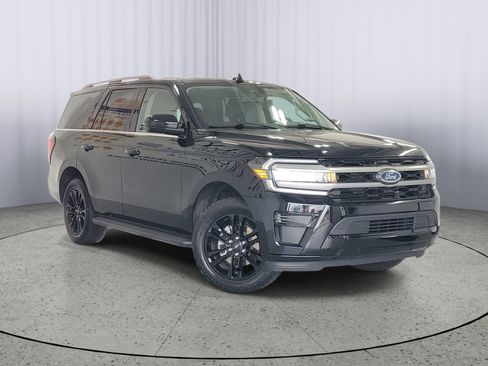 Certified 2024 Ford Expedition XLT AWD/4WD image 1