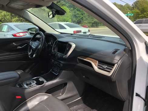 Used 2020 GMC Terrain Denali w/ Denali Premium Package image 12