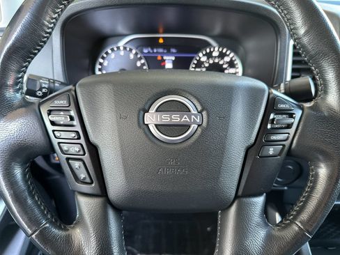 Used 2022 Nissan Frontier SV w/ SV Premium Package RWD image 21