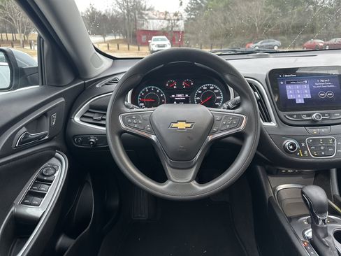 Used 2024 Chevrolet Malibu LT image 23