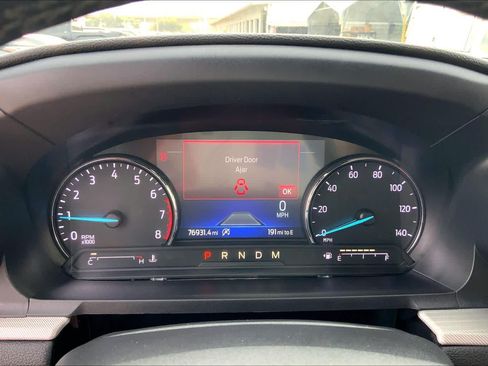 Used 2020 Ford Explorer XLT w/ Equipment Group 202A AWD/4WD image 25