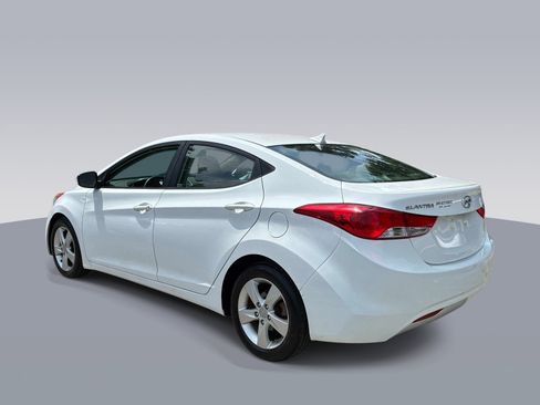 Used 2013 Hyundai Elantra GLS FWD image 5