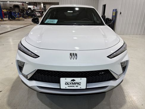 New 2026 Buick Envista Sport Touring w/ Convenience I Package image 2