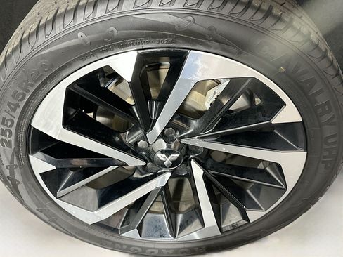 Used 2023 Mitsubishi Outlander SE FWD image 10