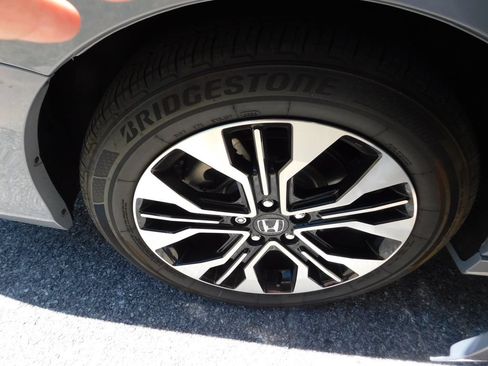 Used 2025 Honda Odyssey Elite image 8