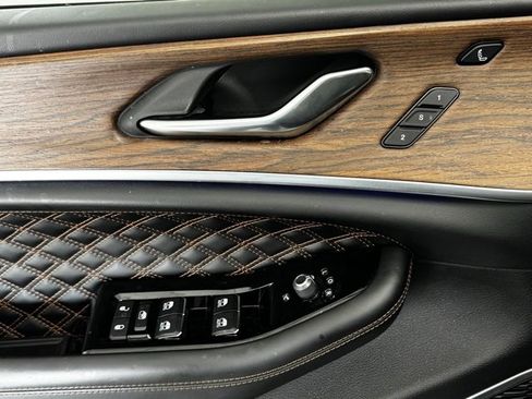 Certified 2021 Jeep Grand Cherokee L Summit w/ Luxury Tech Group V image 12