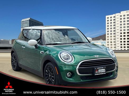 Used 2021 MINI Cooper 2-Door Hardtop FWD image 1