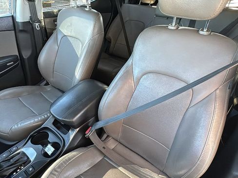 Used 2017 Hyundai Santa Fe Sport FWD image 22