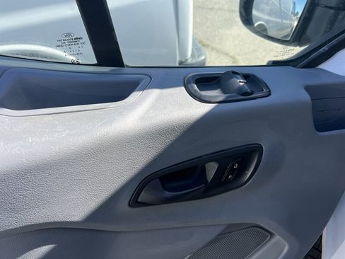 Used 2016 Ford Transit 250 148 Low Roof image 18