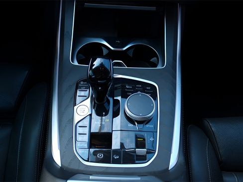 Used 2022 BMW X7 xDrive40i image 24