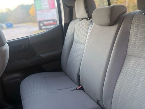 Used 2018 Toyota Tacoma SR image 25