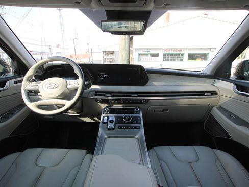 Used 2023 Hyundai Palisade Calligraphy image 13
