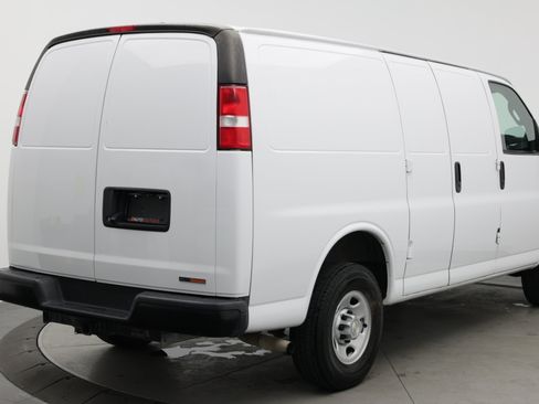 Used 2023 Chevrolet Express 2500 w/ Driver Convenience Package RWD image 11