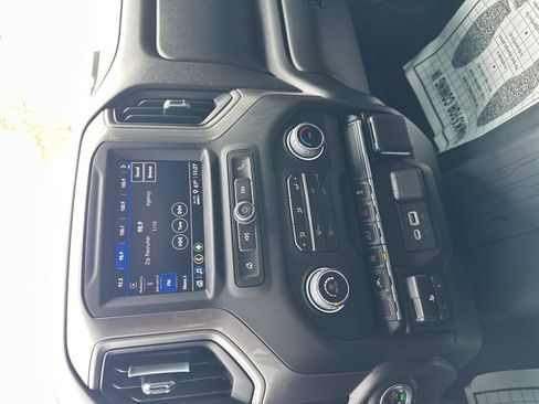 Used 2024 Chevrolet Silverado 1500 Custom image 14