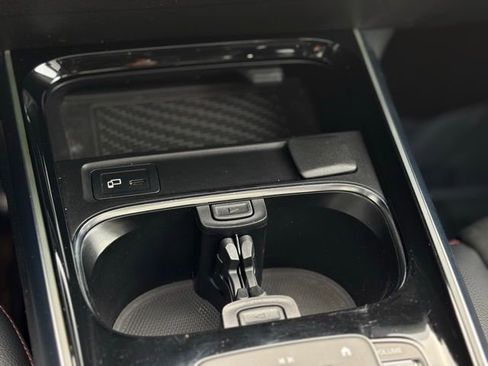 Certified 2021 Mercedes-Benz GLB 250 4MATIC image 38