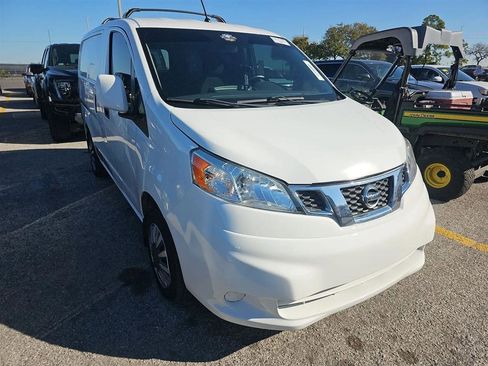Used 2019 Nissan NV200 SV image 3