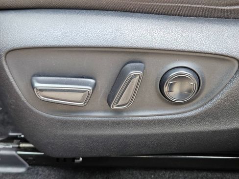 Certified 2025 Toyota RAV4 XLE FWD image 20
