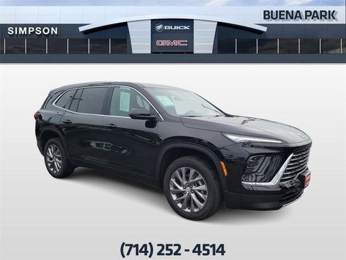 Used 2026 Buick Enclave Preferred image 2