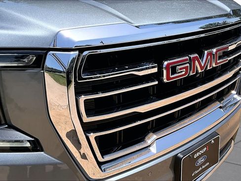 Used 2023 GMC Yukon XL SLT w/ SLT Luxury Package AWD/4WD image 30