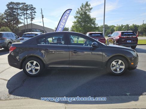 Used 2014 Chevrolet Cruze LT FWD image 6