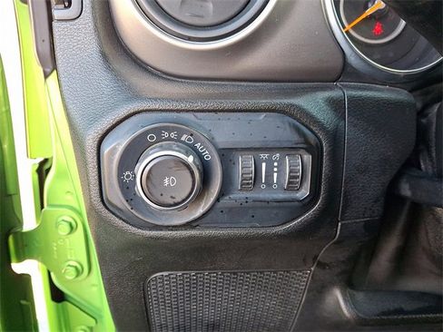 Used 2018 Jeep Wrangler Unlimited Sport S image 21