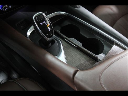 Used 2020 Buick Enclave Avenir w/ Avenir Technology Package image 18