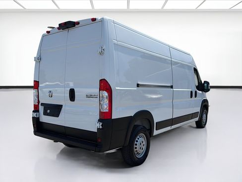 Used 2025 RAM ProMaster 2500 w/ Convenience Group FWD image 4