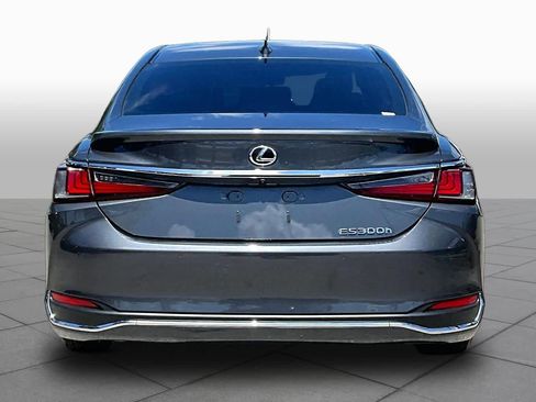Used 2025 Lexus ES 300h w/ Premium Package FWD image 5