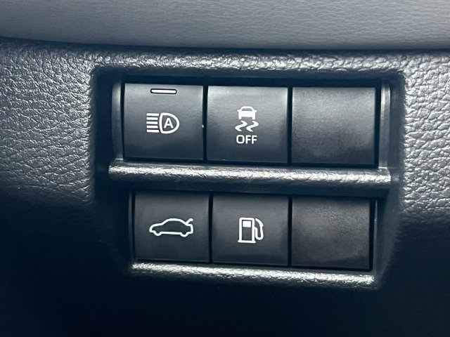 Used 2019 Toyota Avalon XSE w/ All Weather Liner Package FWD image 18