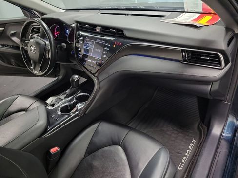 Used 2020 Toyota Camry XSE FWD image 23