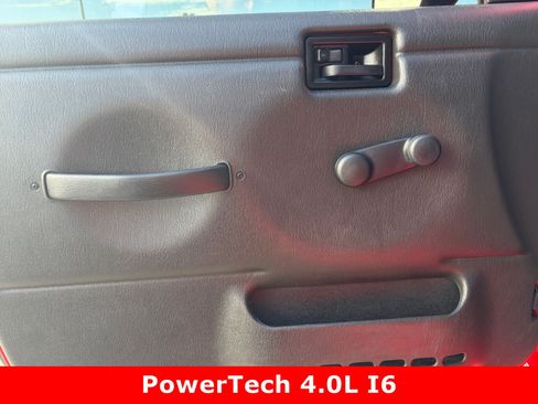 Used 2003 Jeep Wrangler X AWD/4WD image 13