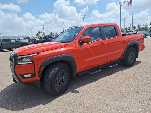 Used 2026 Nissan Frontier Pro-X w/ Pro-X Convenience Package RWD image 3