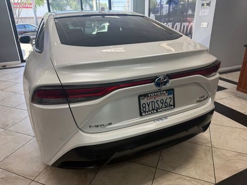 Used 2021 Toyota Mirai w/ Advanced Technology Package RWD image 16