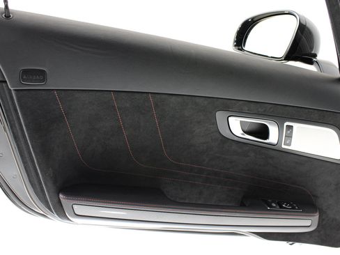 Used 2014 Mercedes-Benz SLS AMG Black Series image 31