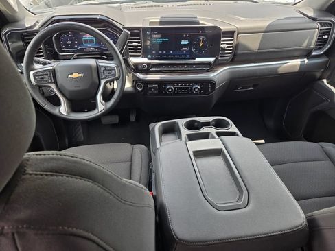Used 2025 Chevrolet Silverado 1500 LT RWD image 10