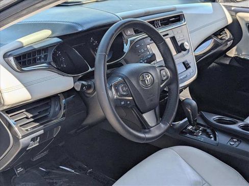 Used 2014 Toyota Avalon XLE image 10
