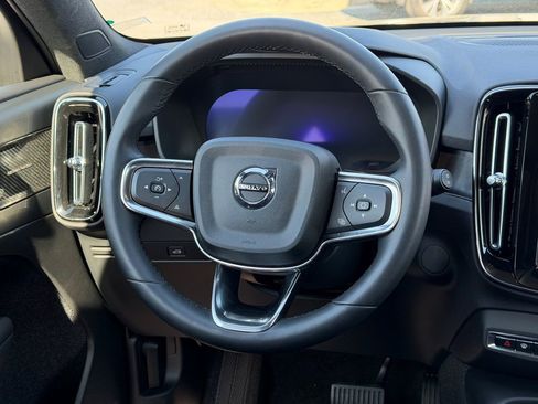 Certified 2023 Volvo XC40 Recharge Ultimate w/ Protection Package Premier AWD/4WD image 24