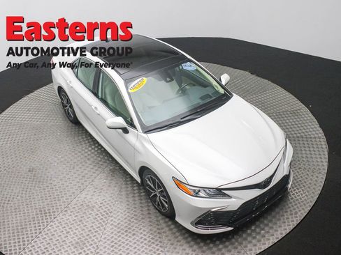 Used 2023 Toyota Camry XLE w/ Navigation Package image 3