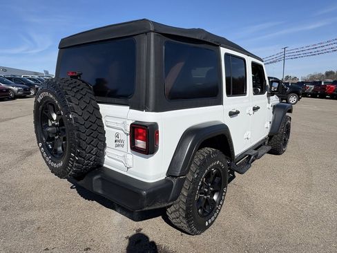 Used 2021 Jeep Wrangler Willys image 5