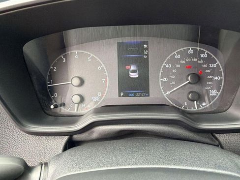 Used 2025 Toyota Corolla SE FWD image 18