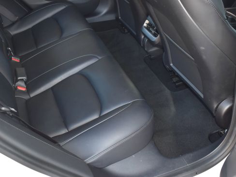 Used 2023 Tesla Model 3 Standard Range image 17