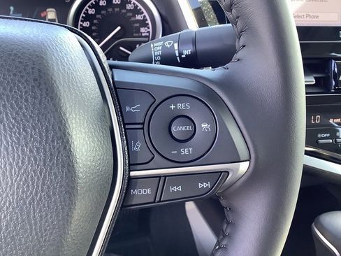 Used 2023 Toyota Camry XLE image 12