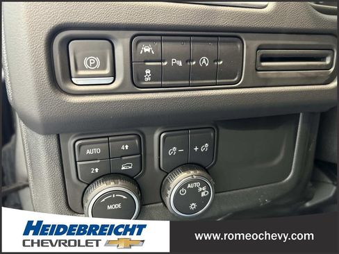 Used 2023 Chevrolet Suburban LS AWD/4WD image 31