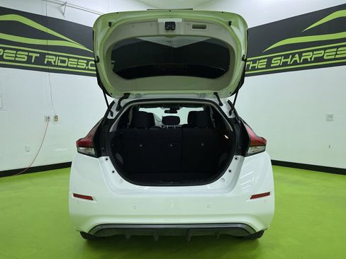 Used 2025 Nissan Leaf S image 9