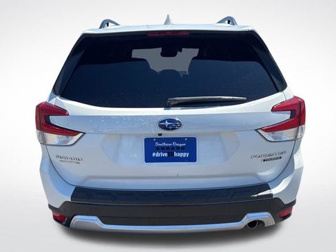 Used 2019 Subaru Forester Touring AWD/4WD image 6
