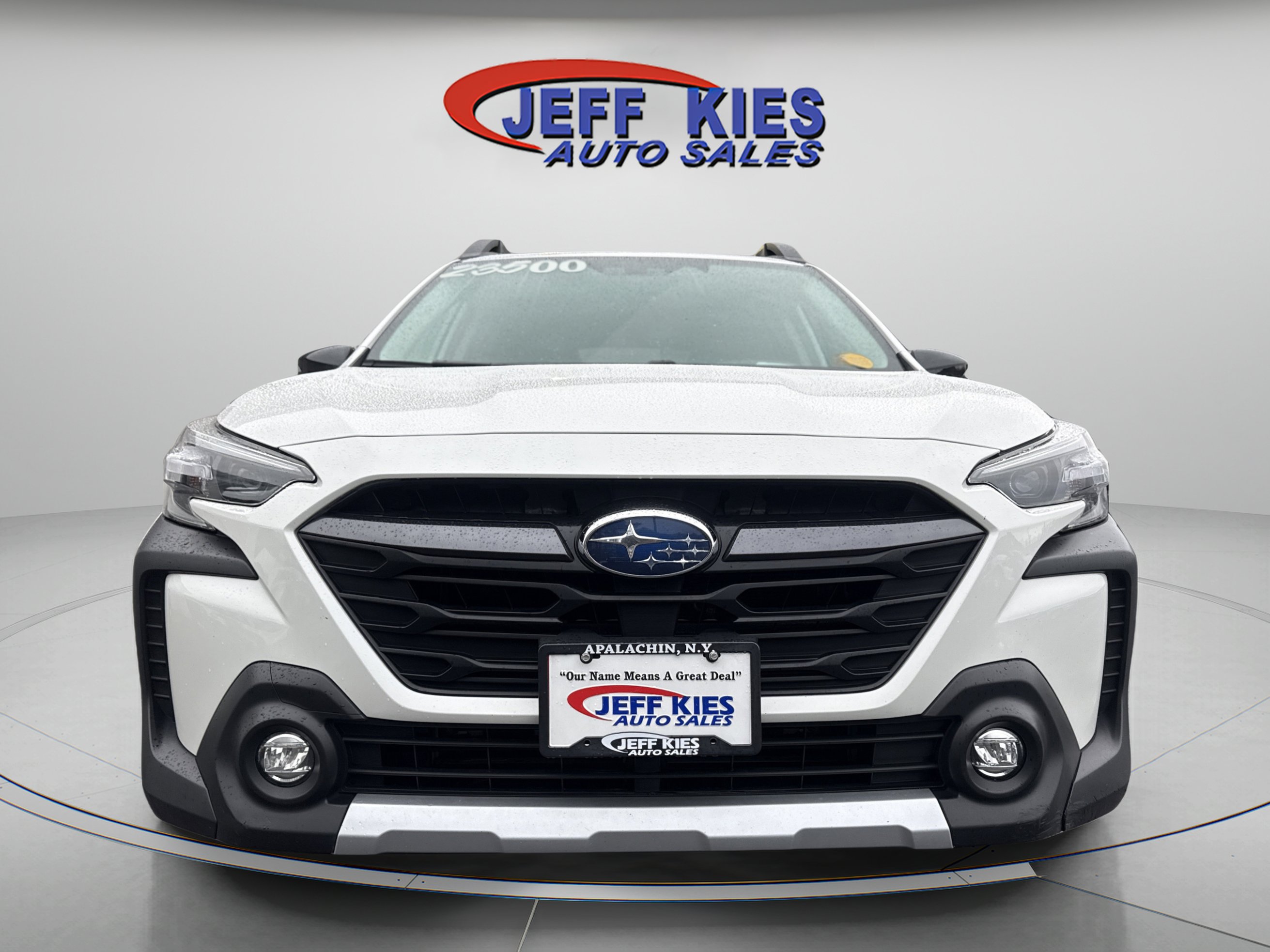 Used 2023 Subaru Outback Limited XT AWD/4WD image 2