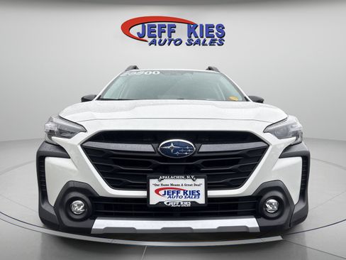 Used 2023 Subaru Outback Limited XT image 2