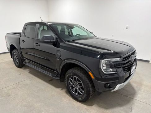 Used 2024 Ford Ranger XLT w/ FX4 Off-Road Package AWD/4WD image 3