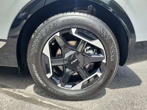 New 2026 Kia Sportage SX FWD image 7